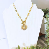 the-sis-kiss-paperclip-radiant-initial-necklace-gold-o