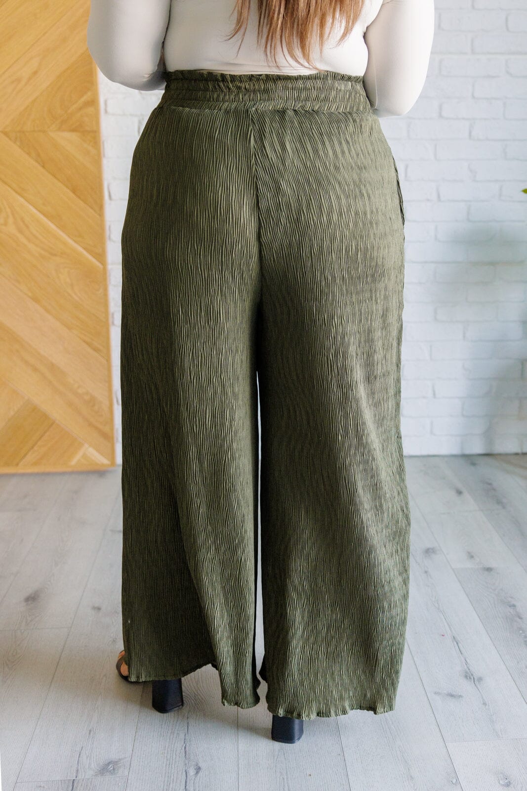 Harmony High Rise Wide Pants in Olive Bottoms Ave Shops 