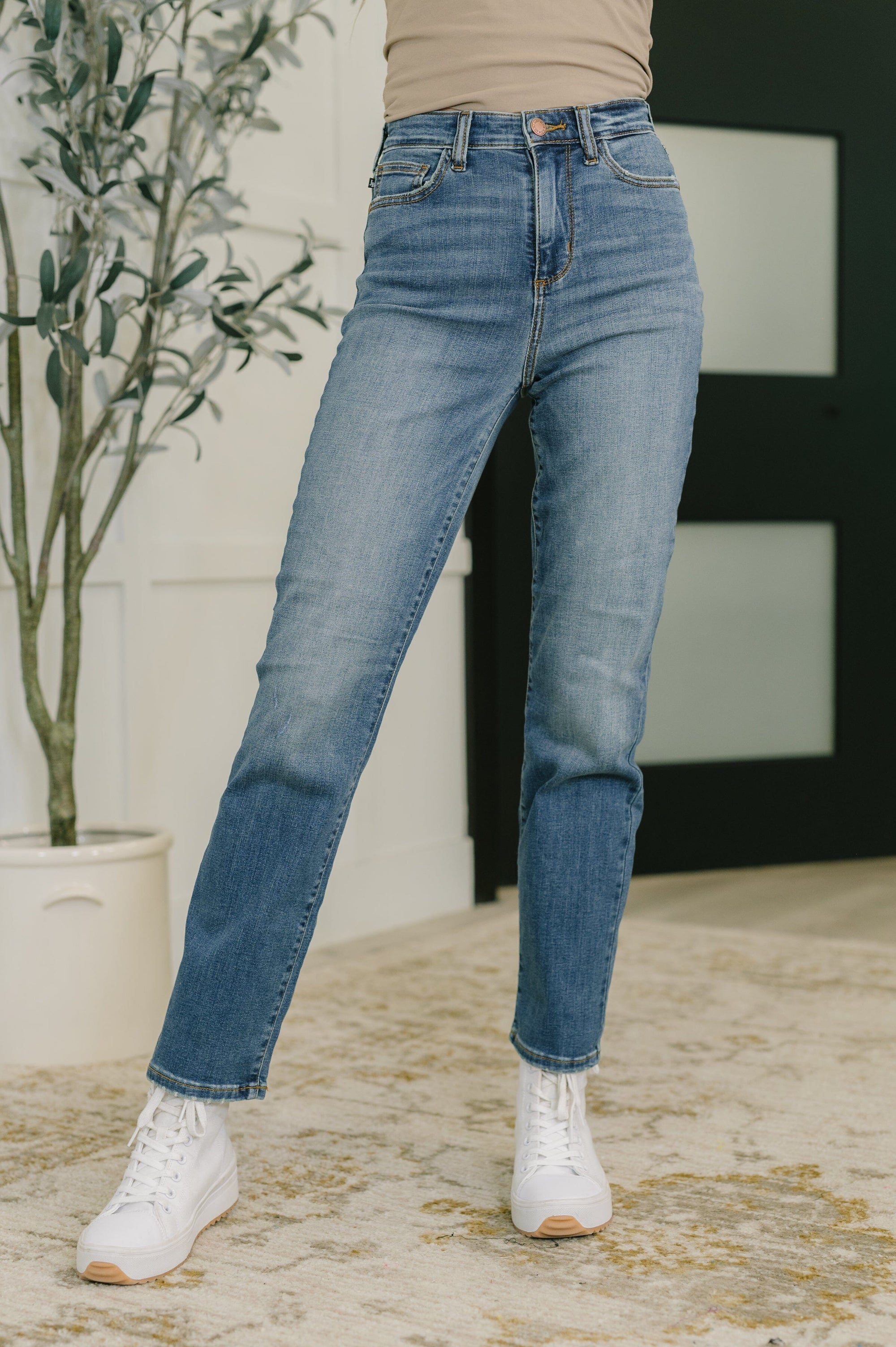Izzie High Waist Straight Fit Womens Ave Shops 