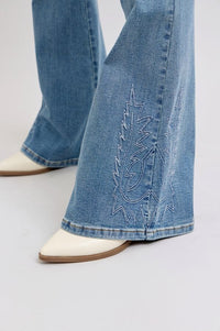Judy Blue Western Embroidery Detail Flare Jeans Jeans Judy Blue 