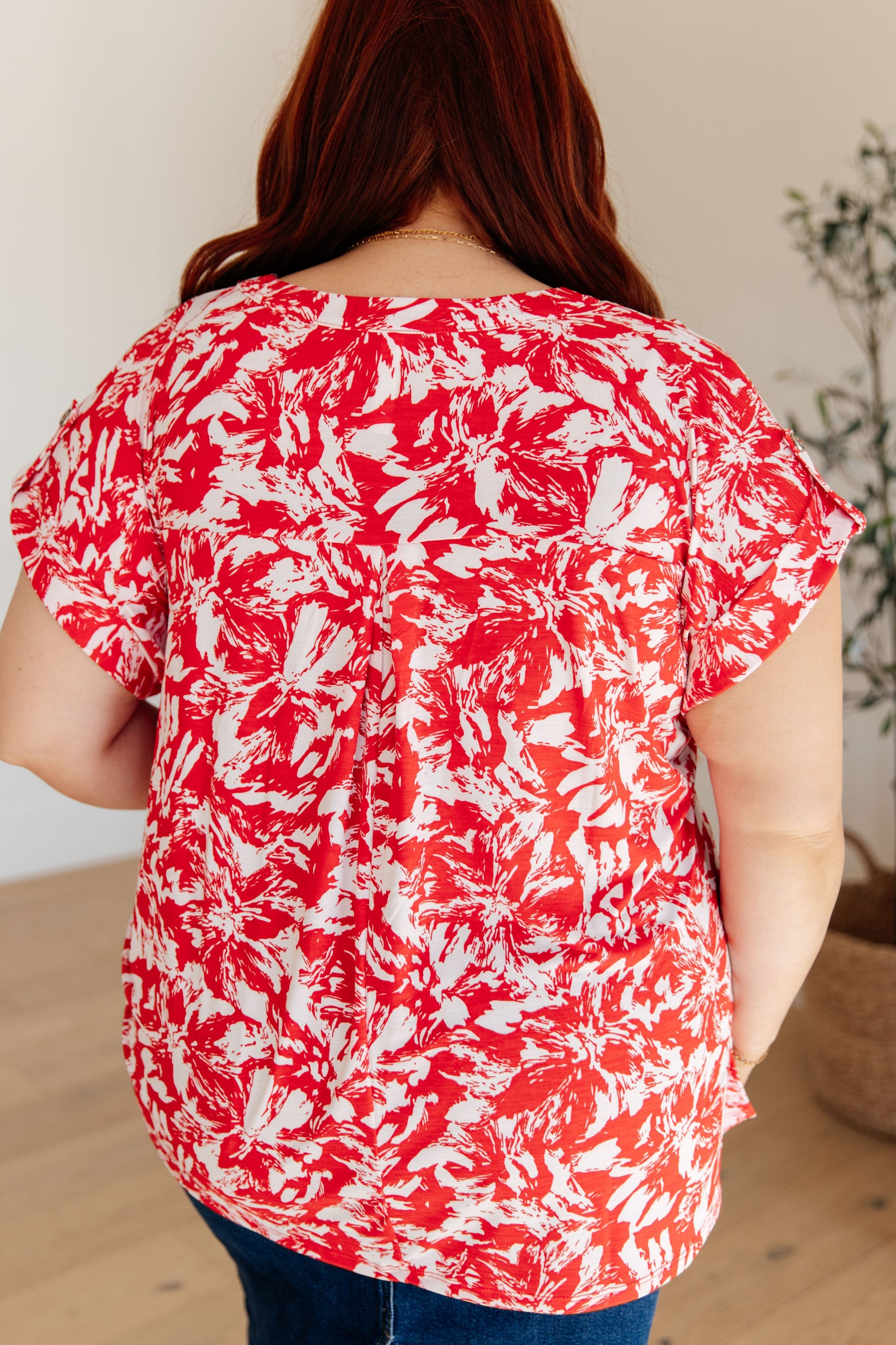 Lizzy Cap Sleeve Top in Red Floral Womens Ave Shops 