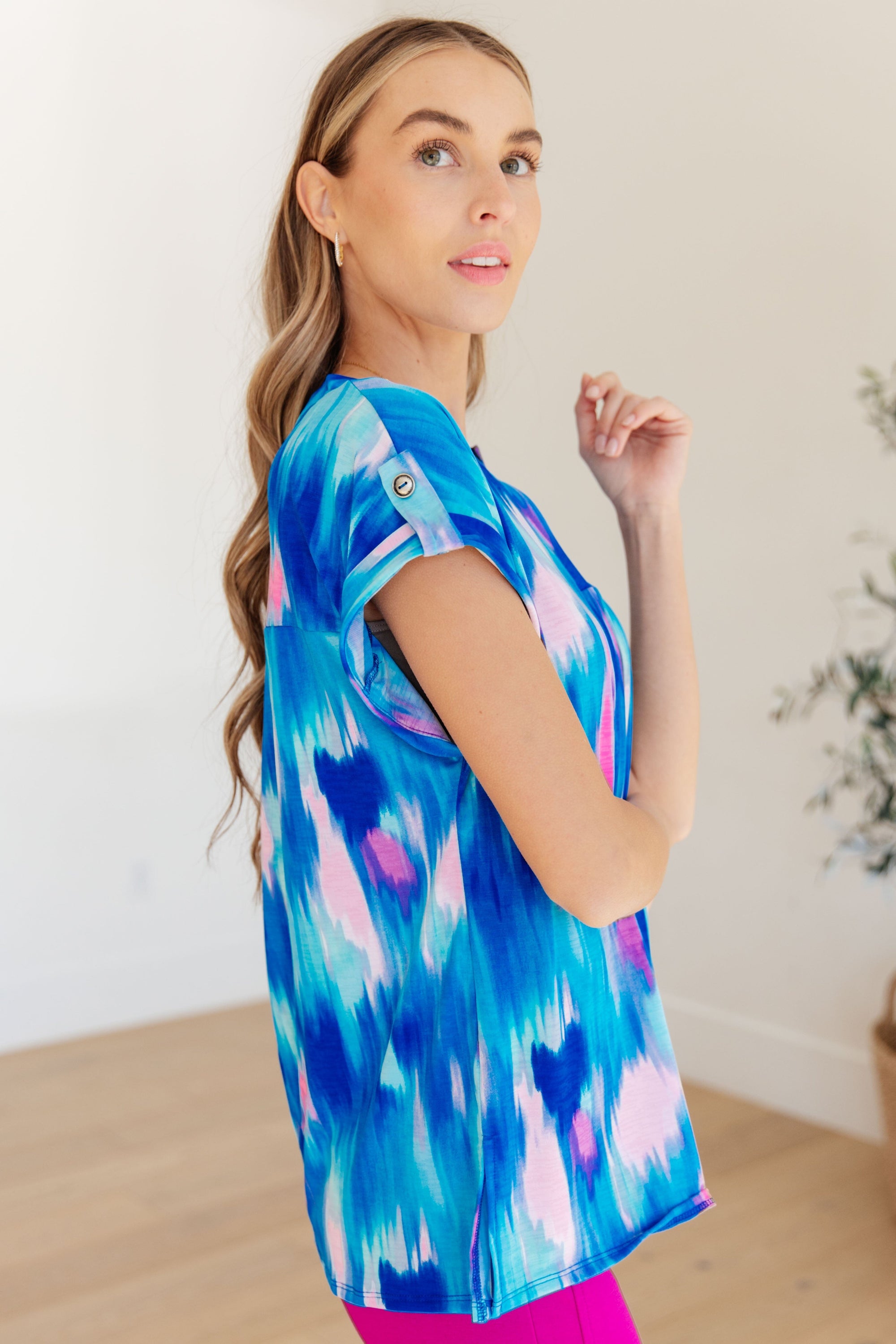 Lizzy Cap Sleeve Top in Royal Brush Strokes Womens Ave Shops 