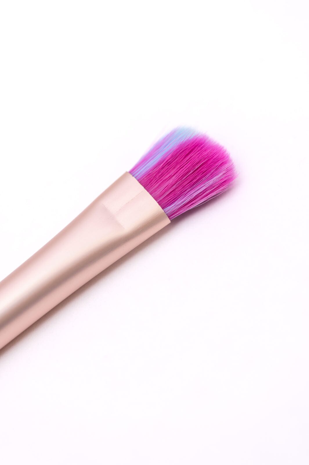 Loud and Clear Eyeshadow Brush Womens Ave Shops 