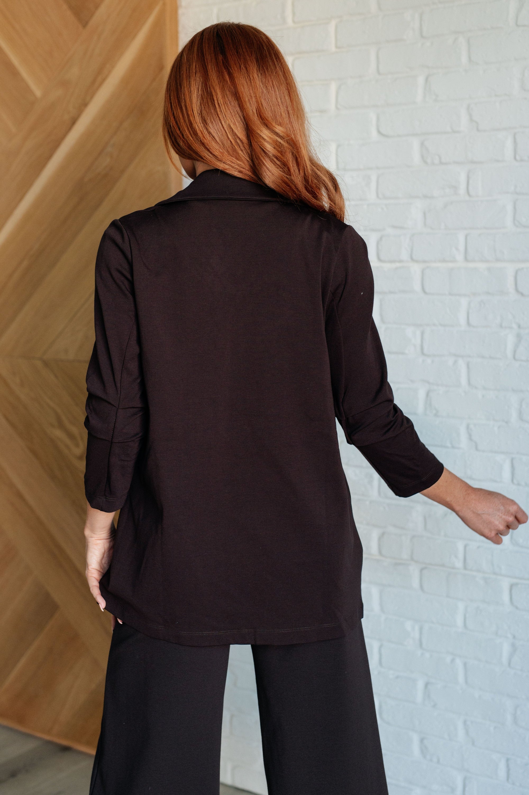 Magic 3/4 Blazer in Chocolate Layers Ave Shops 