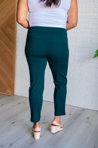 Magic Ankle Crop Skinny Pants in Hunter Green Bottoms Ave Shops 