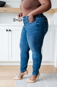 Maxine Mid-Rise Skinny Jeans Womens Ave Shops 