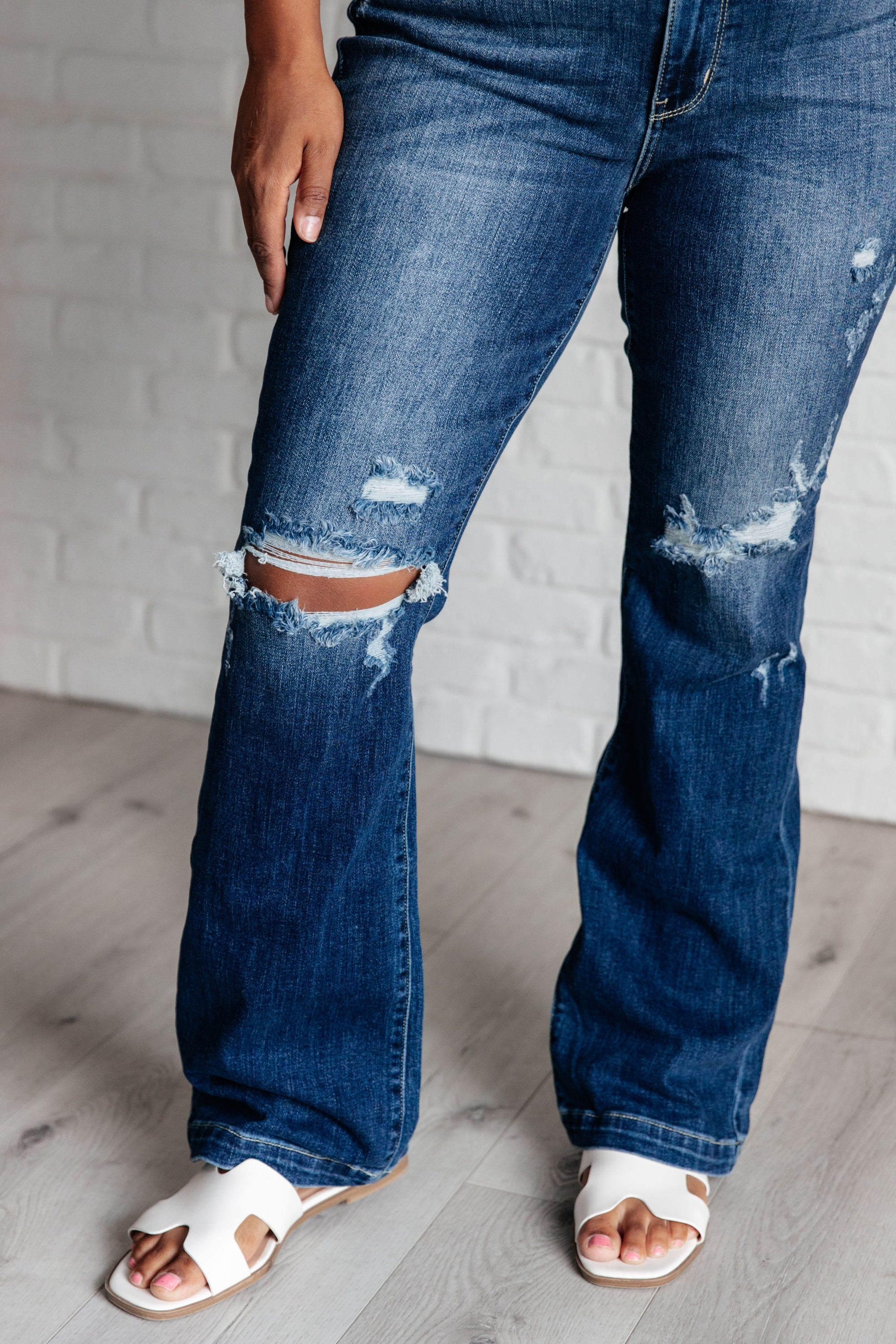 Mila Mid Rise Distressed Bootcut Jeans Womens Ave Shops 