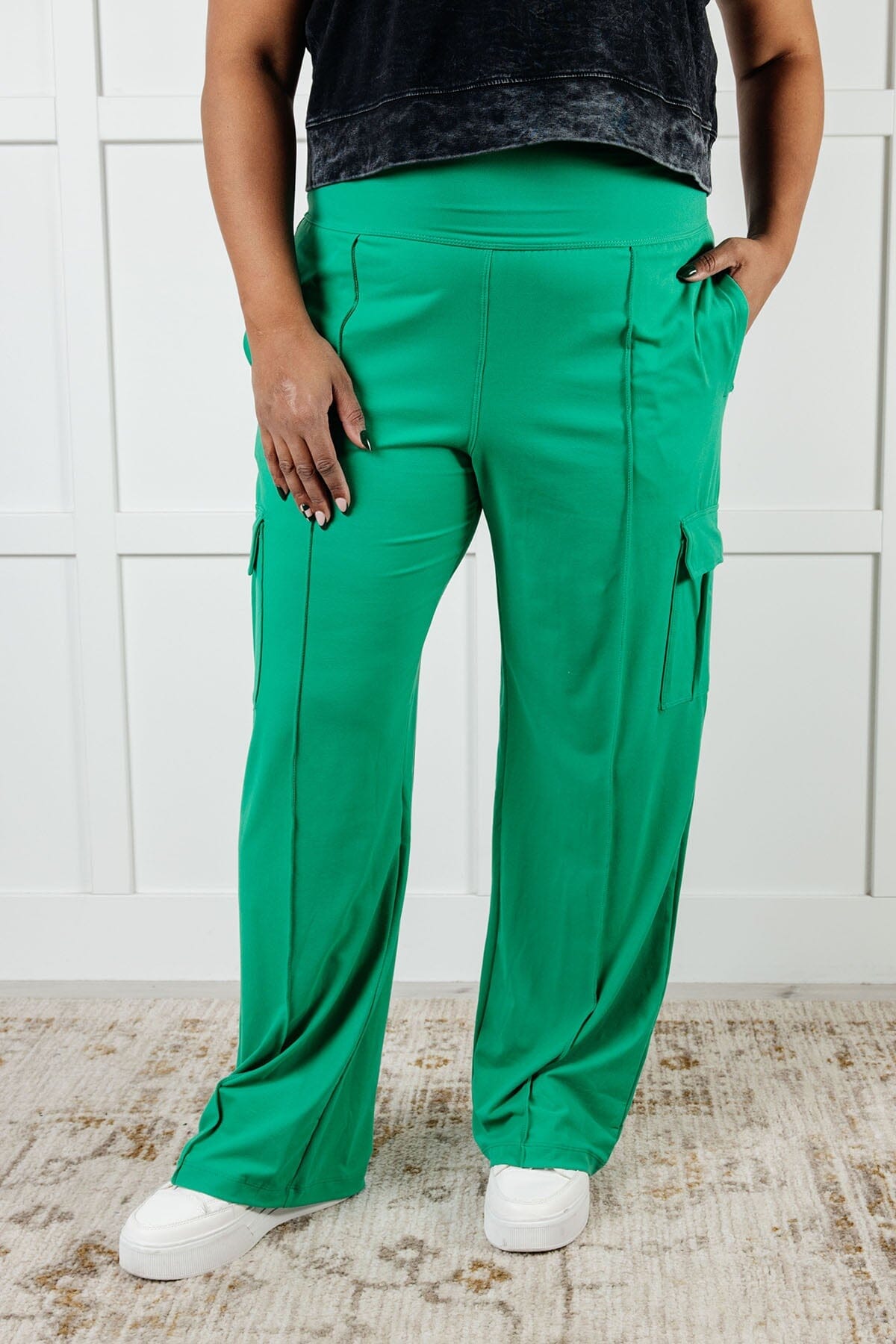 Race to Relax Cargo Pants in Emerald Green Bottoms Ave Shops 