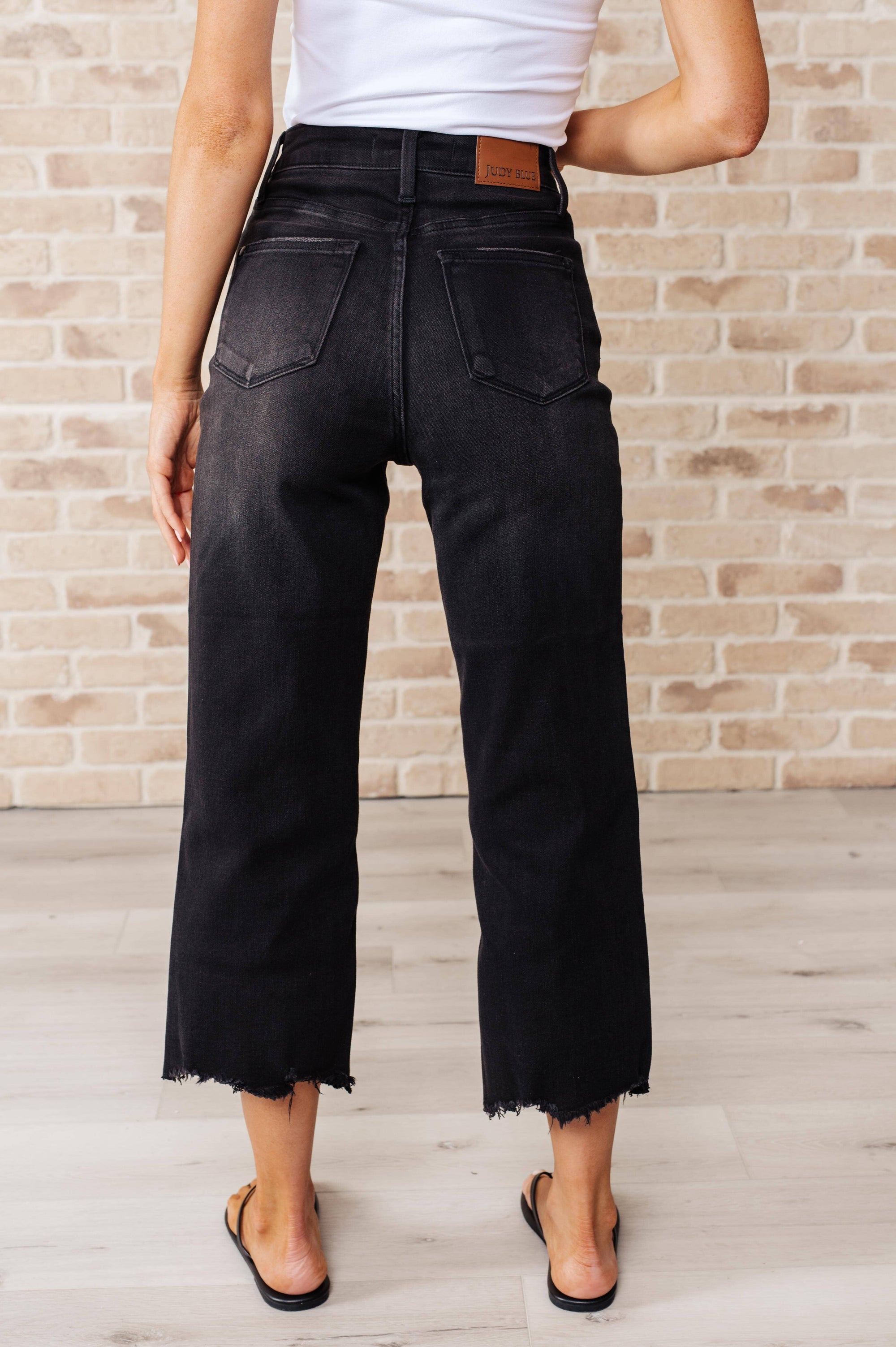 Ryan High Rise Button Fly Wide Leg Crop Jeans Womens Ave Shops 