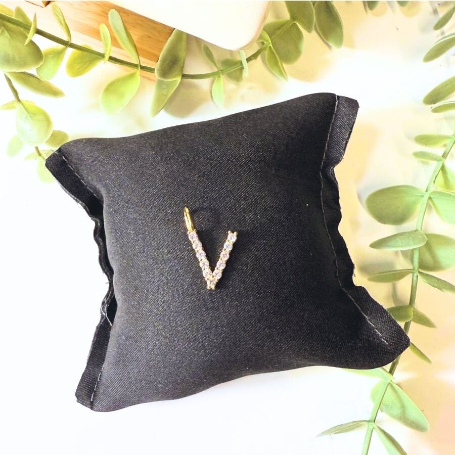 The Sis Kiss Standout Initial Charms Gold - V Necklace Charm The Sis Kiss 