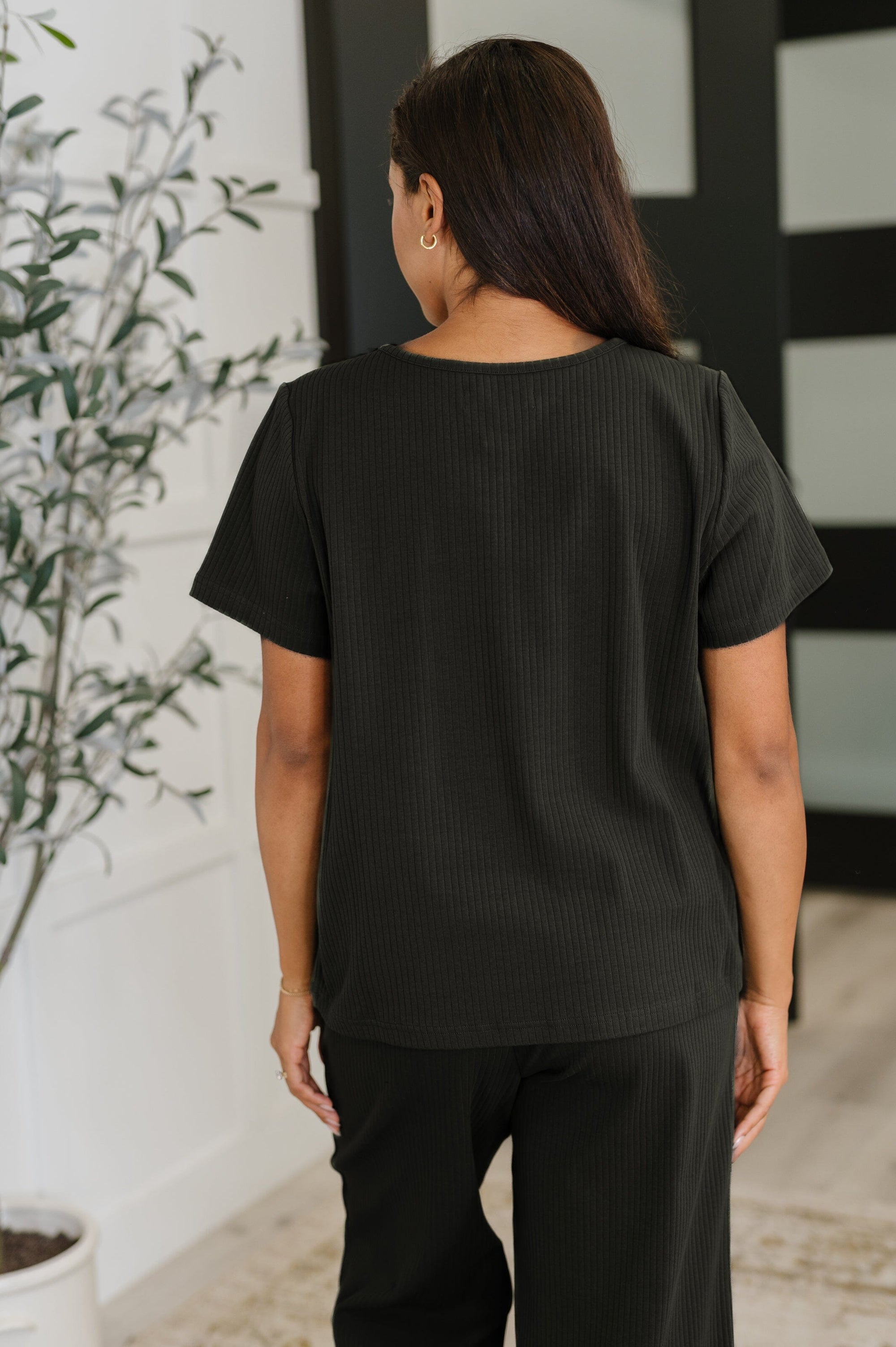 Thyme Boxy Tee in Black Womens Ave Shops 