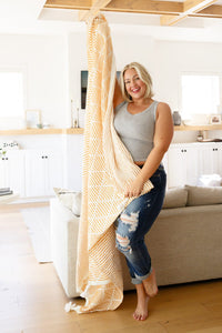 Everett Blanket Single Cuddle Size in Yellow Womens Ave Shops 